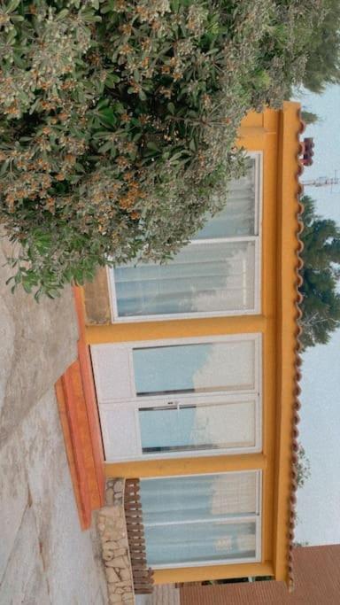 Encantador Y Acogedor Alojamiento Con Piscina Monserrat Ngoại thất bức ảnh